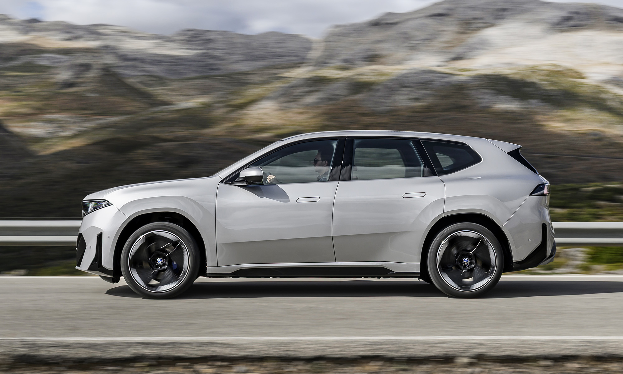 BMW ya tiene casi toda la producción del iX3 para 2026 vendida.