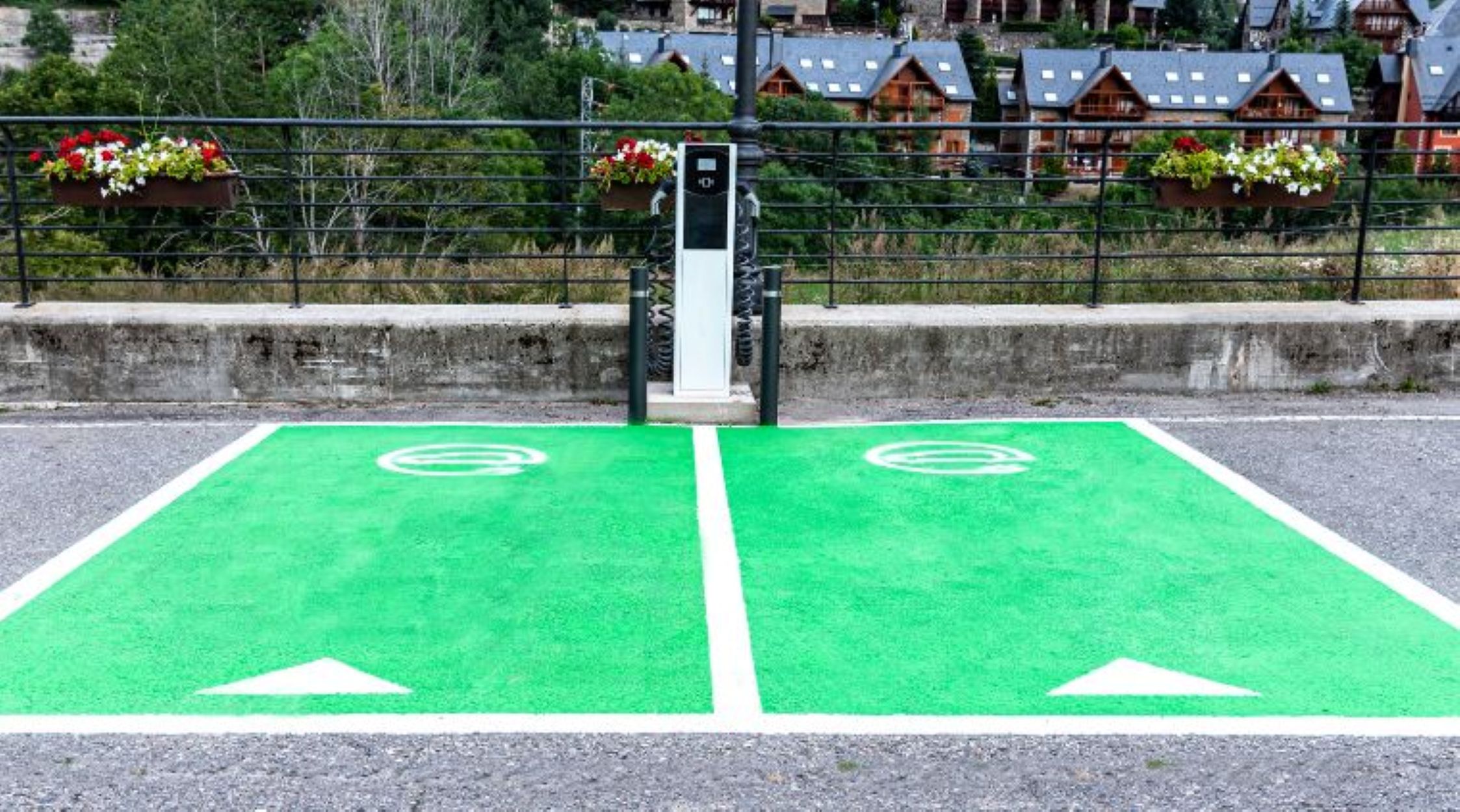 Bonificar fiscalmente la instalación de puntos de recarga puede ser un aliciente importante para la movilidad eléctrica.