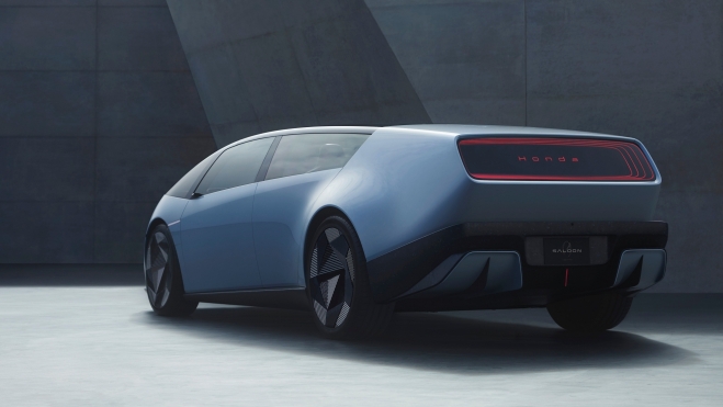 Honda 0 Saloon Trasera