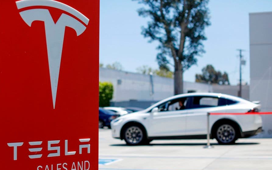  Tesla gana dinero durante un año completo por primera vez en su historia. 
