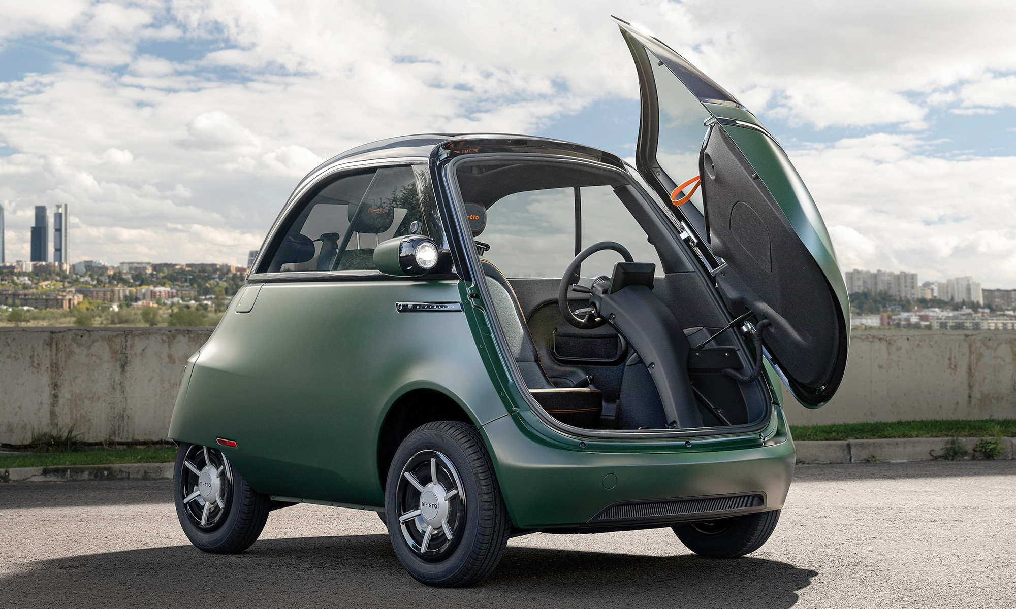 El CEO de Microlino asegura que la UE no le está poniendo las cosas fáciles.