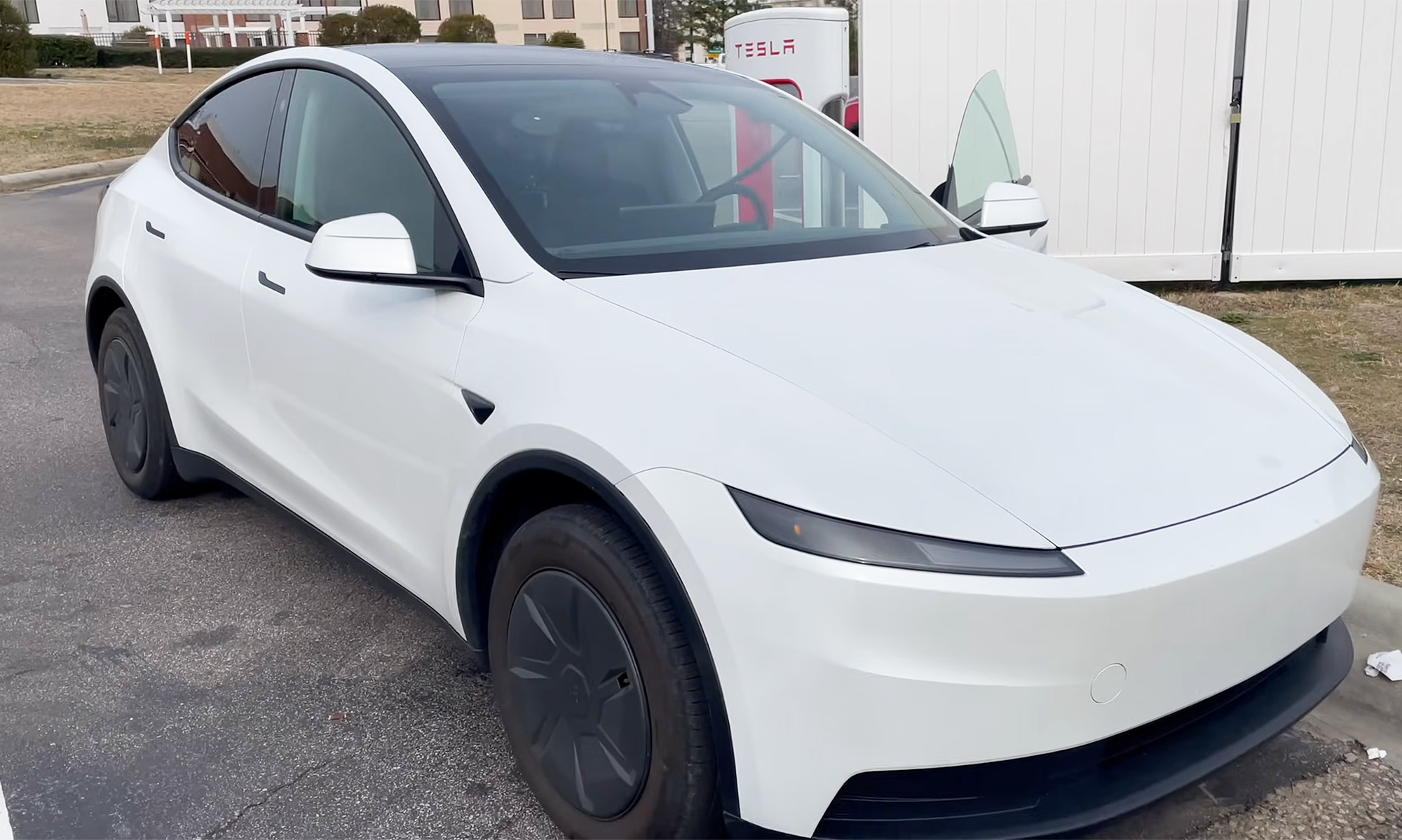 tesla model y prueba autonomia velocidad constante 1