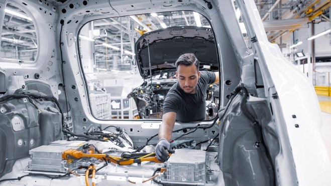 mercedes glb empieza fabricar hungria electrico 2