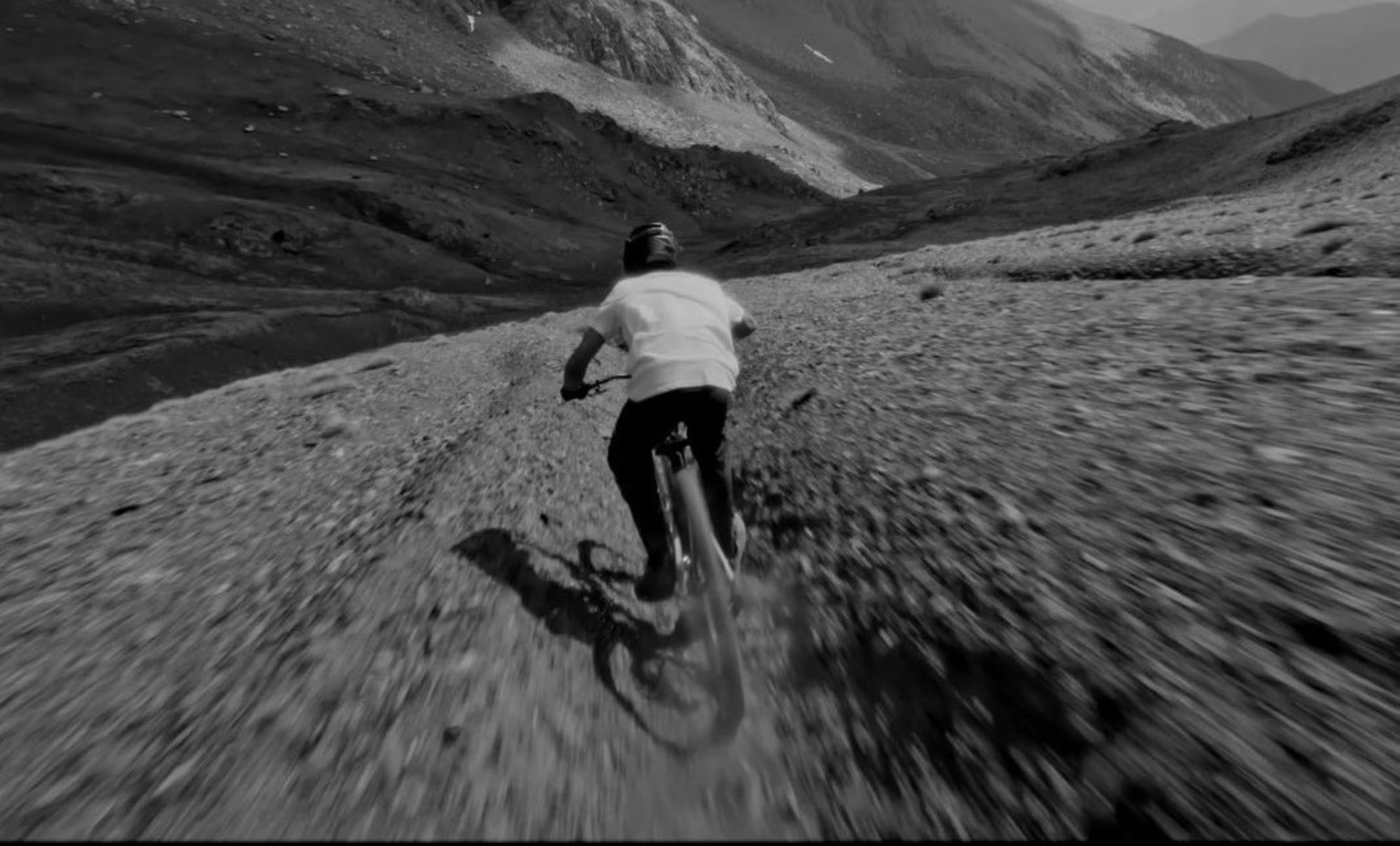 Esto es lo que vas a ver si hay alguno de tu 'grupeta' con una bicicleta como esta (Foto: Forestal).
