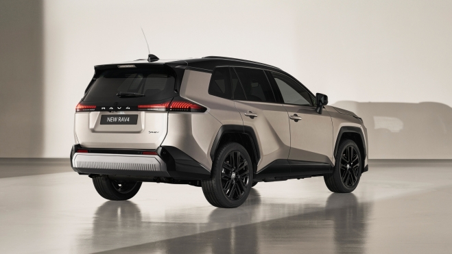 Toyota RAV4 HEV 2026 Trasera Toyota RAV4 HEV 2026 Trasera