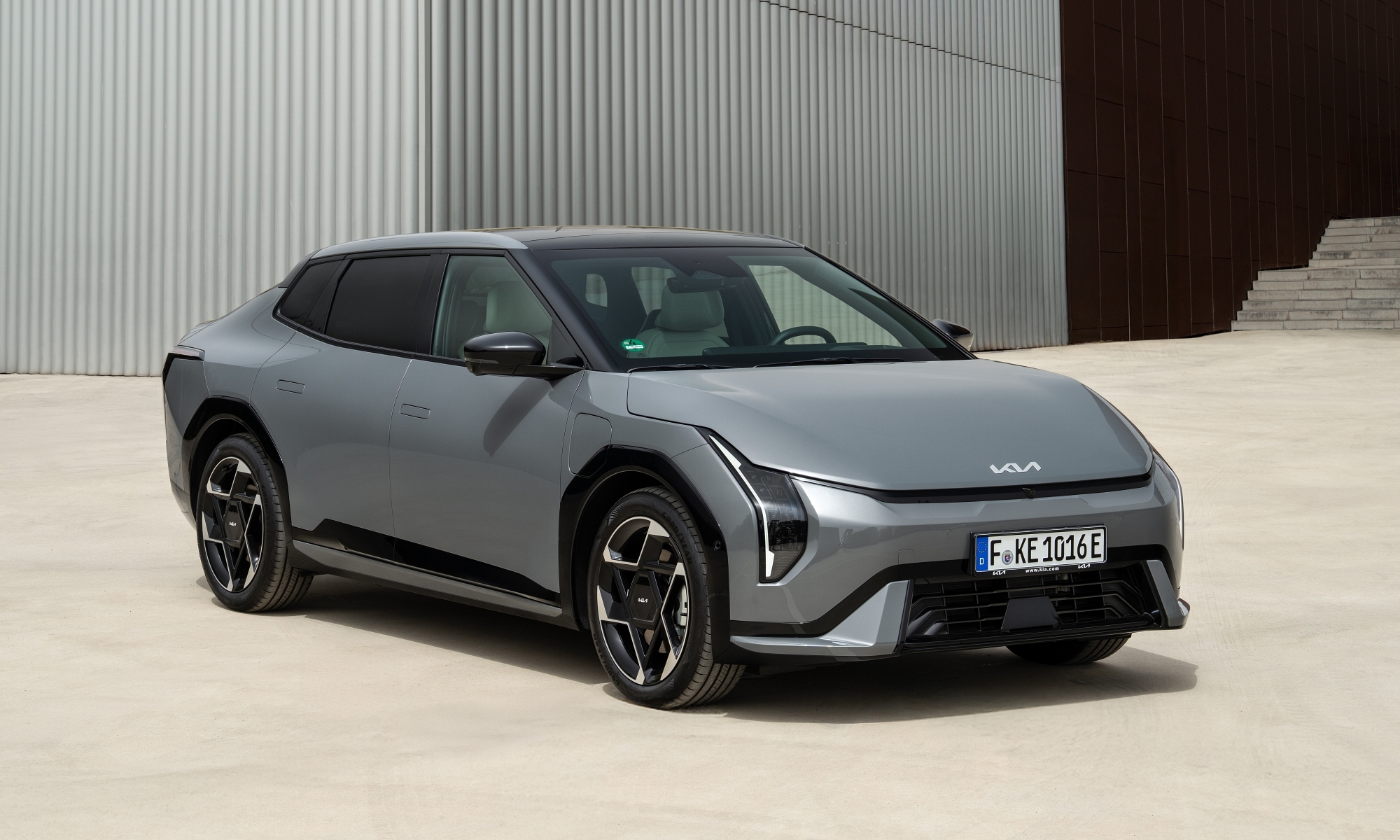 El EV4 Fastback aumenta el tamaño del voladizo trasero.