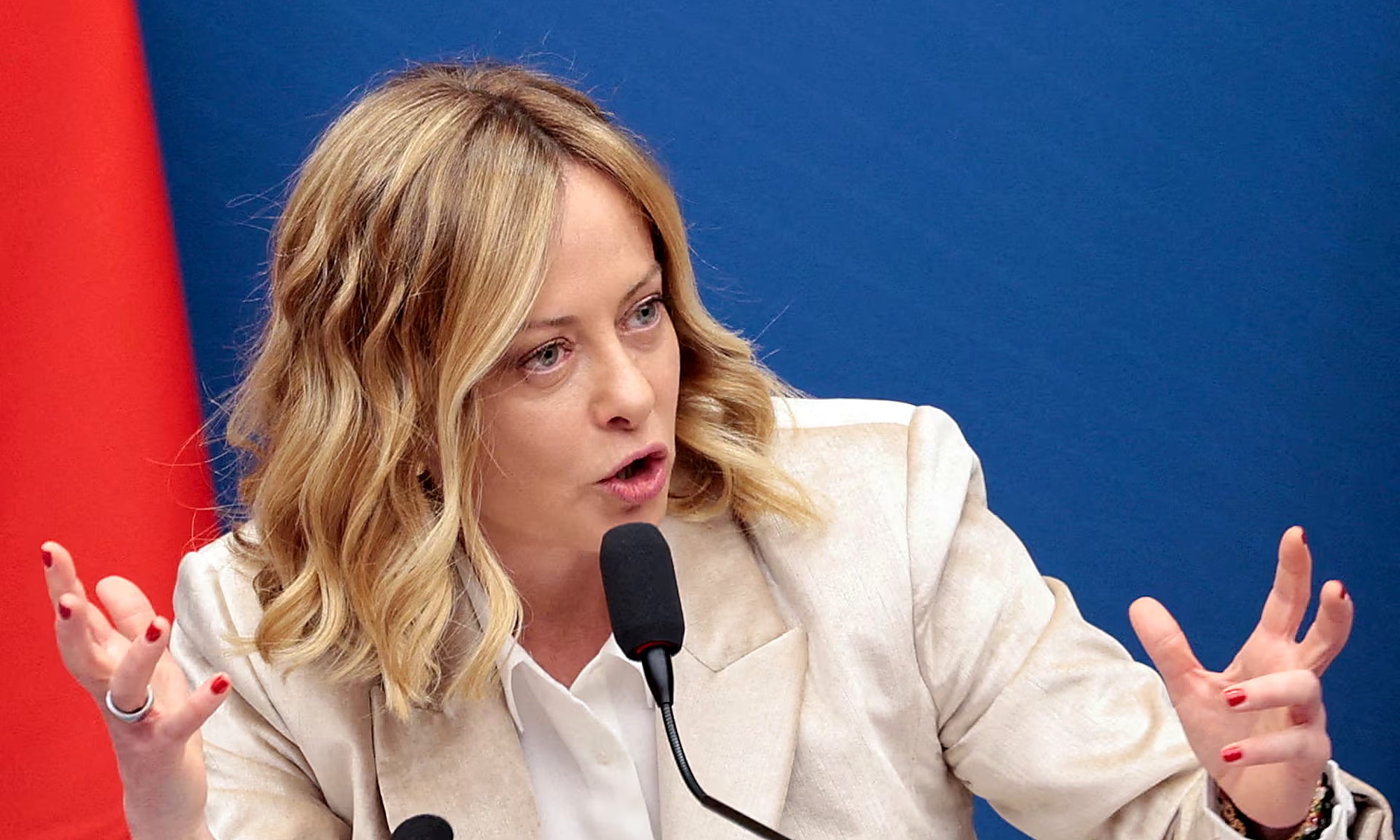 meloni 2000x1200 optimized (1)