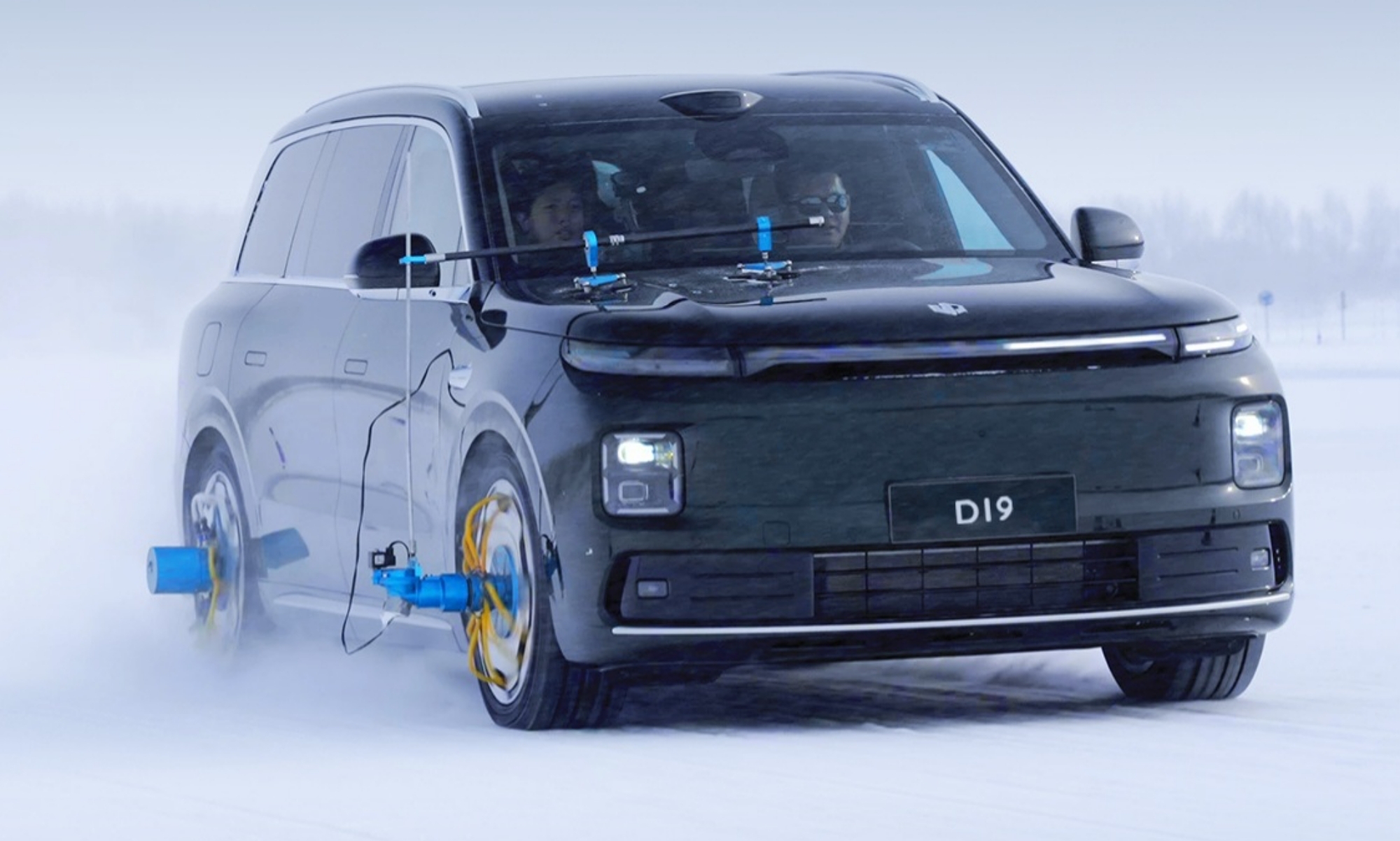 El D19 se ha sometido a la primera prueba de reventón doble sobre hielo/nieve.