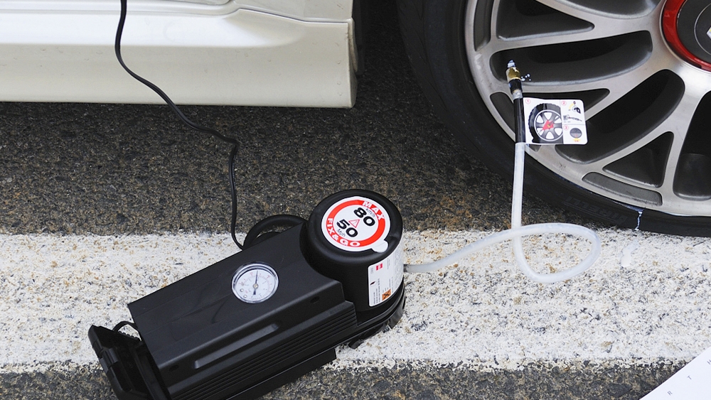 multa kit antipinchazos baliza v16 chaleco reflectante 3 multa kit antipinchazos baliza v16 chaleco reflectante 3