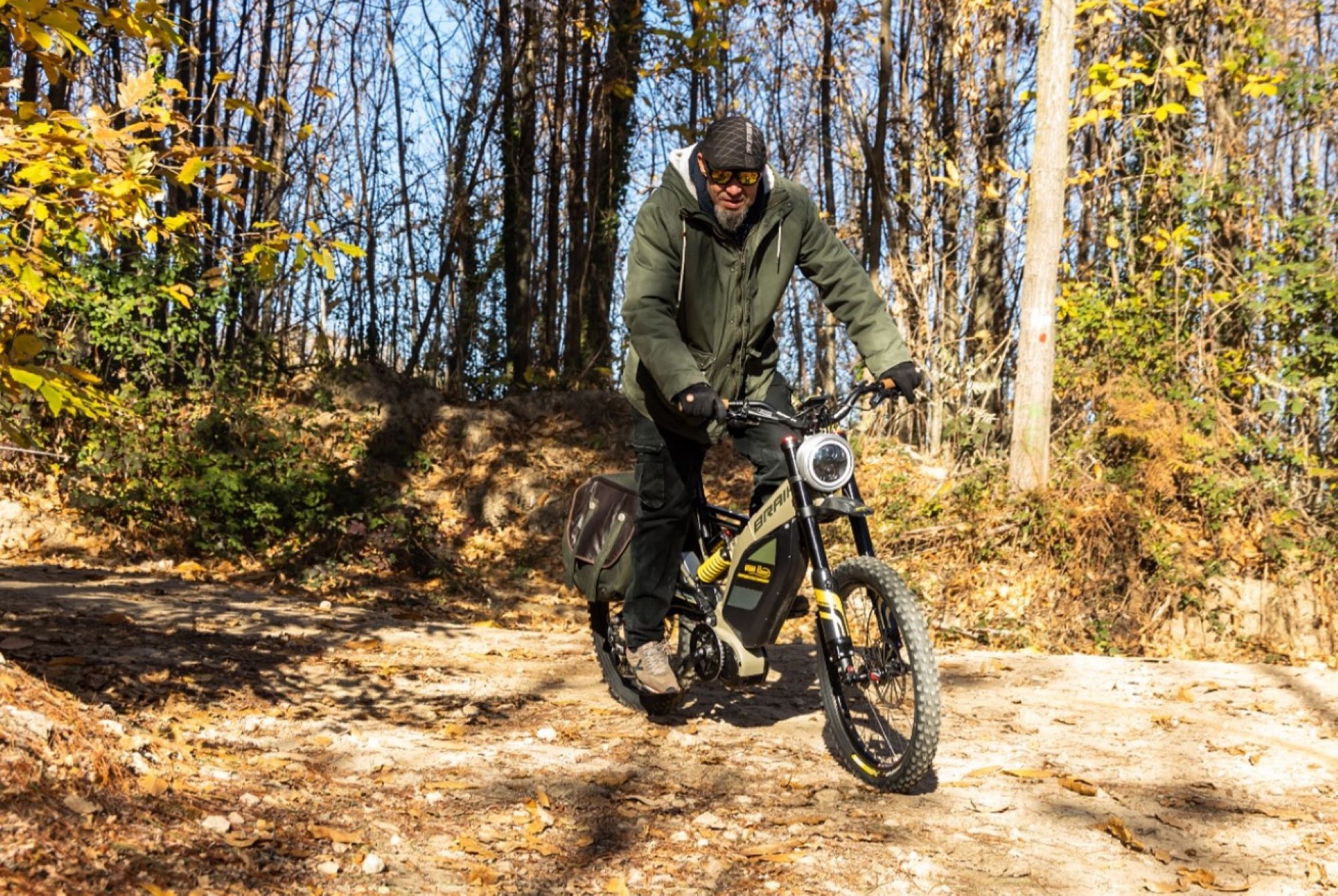 Seguro que Indiana Jones se hubiera movido en este eBike (Foto: Braih).