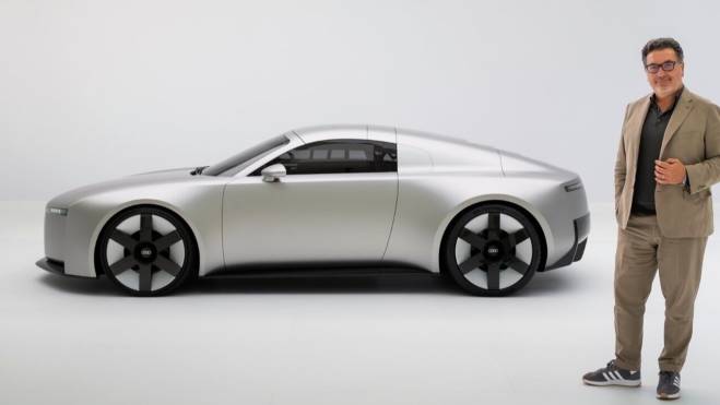 Frascella Audi Concept C Polemica Audi Mercedes pantallas gigantes duda conductores