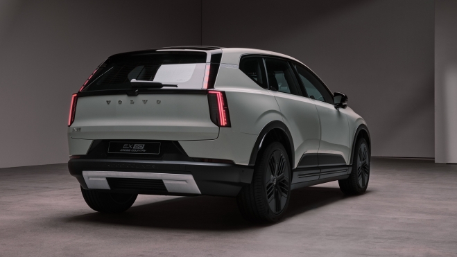 Volvo EX60 Cross Country Trasera