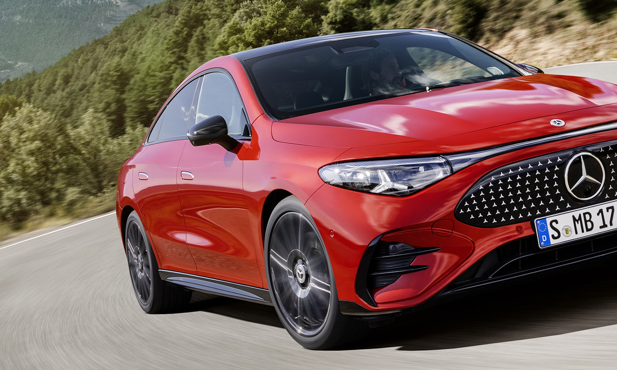 El estudio determina que el Mercedes CLA es el 'mejor coche eléctrico de Europa'.