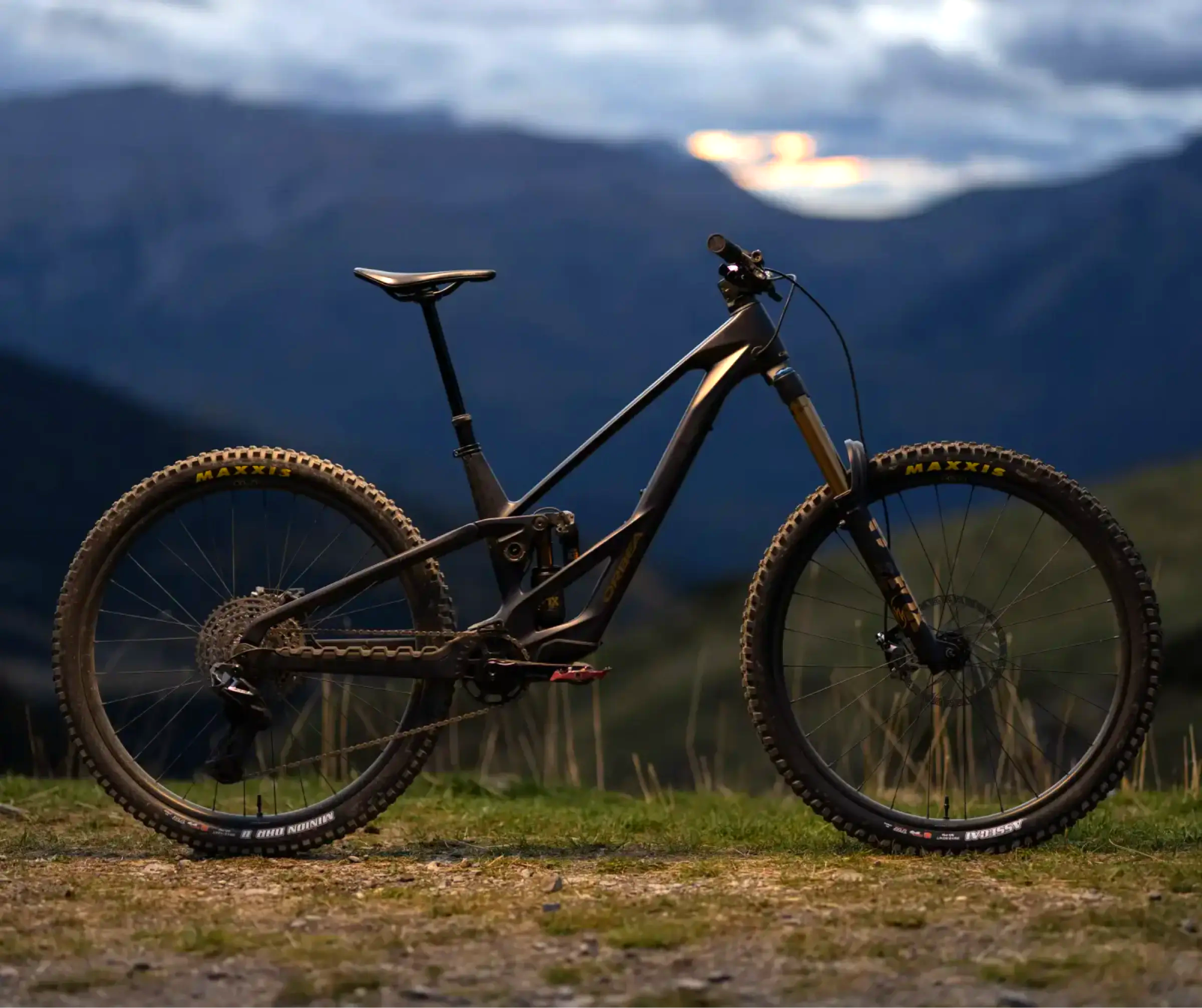 12b rallonrs cardgrid 1600x1341 12b rallonrs cardgrid 1600x1341