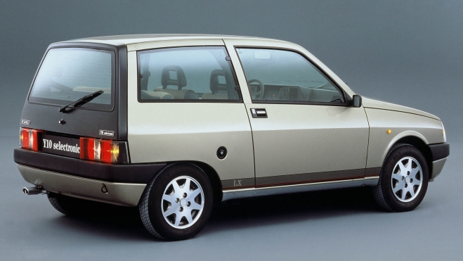 lancia y10 lancia y10