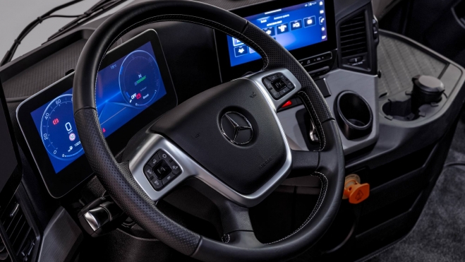 Mercedes Benz NextGenH2 Truck 2