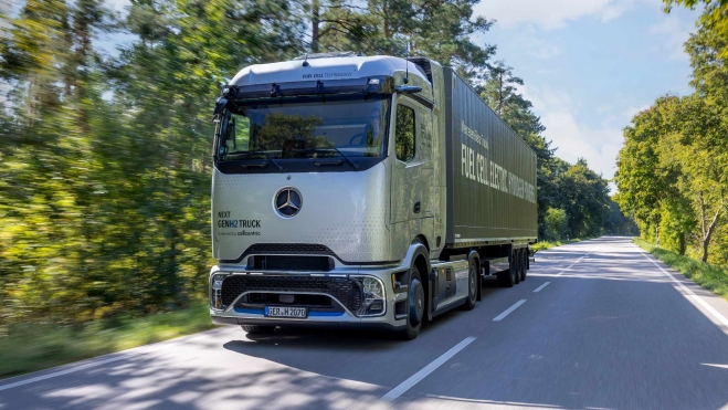 Mercedes Benz NextGenH2 Truck 1