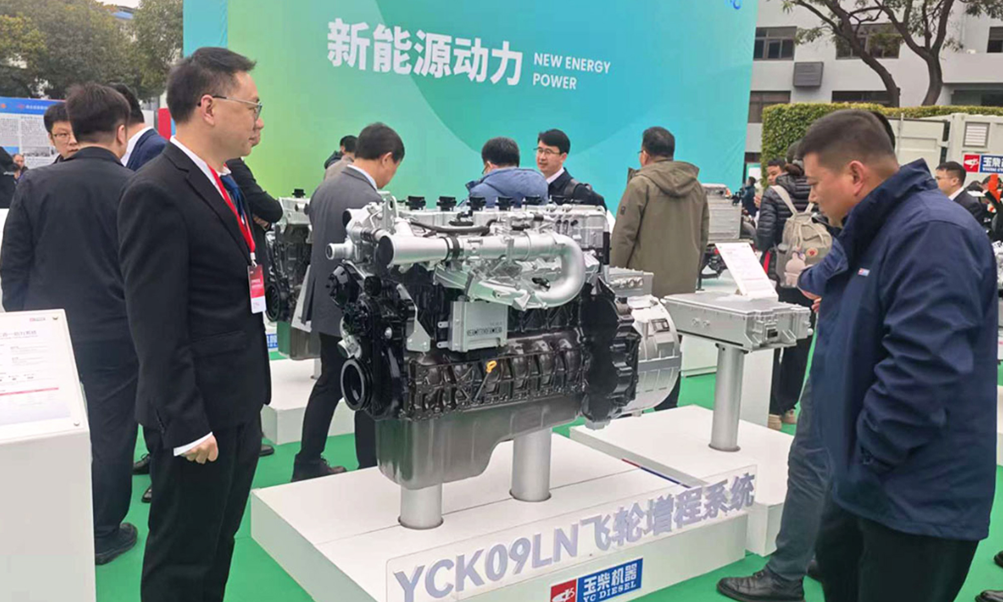 yuchai rolls royce motor extensor autonomia volante inercia camion 2