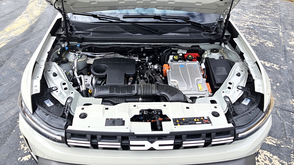 Dacia Duster Hybrid 140 Consume 5,0 L100 Km máximo rival MG ZS híbrido SUV barato volante Dacia Duster Hybrid 140 CV (9) Dacia Duster Hybrid 140 Consume 5,0 L100 Km máximo rival MG ZS híbrido SUV barato volante Dacia Duster Hybrid 140 CV (9)