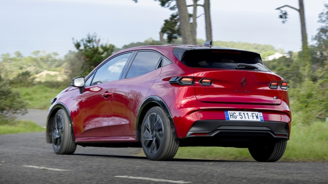 Renault Clio full hybrid E Tech Esprit Alpine Absolute Red copia 2 Renault Clio full hybrid E Tech Esprit Alpine Absolute Red copia 2