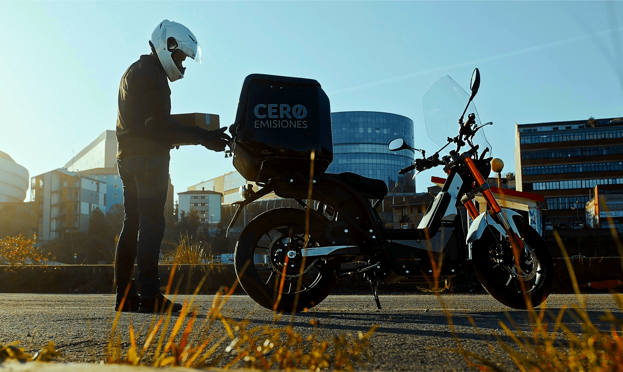 Nada menos que 30.000 vehículos gestiona esta empresa vasca (Foto: NUUK).