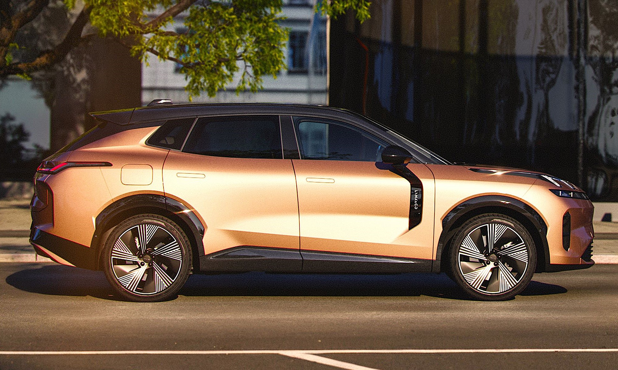 A la venta en España desde 2025 en dos acabados, este SUV PHEV ha marcado un nuevo récord Guinness de autonomía eléctrica.