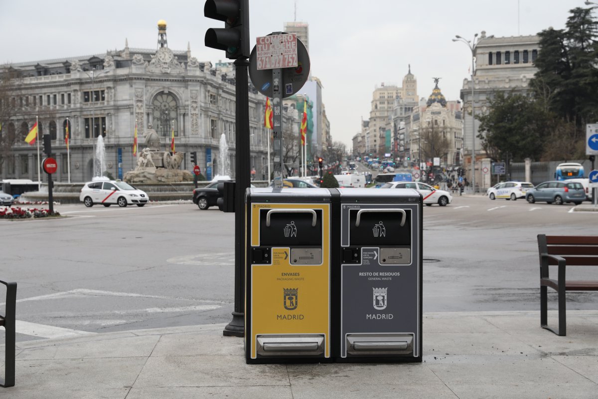semáforo Madrid Ultima idea Pere Navarro DGT palo luz papelera semaforo