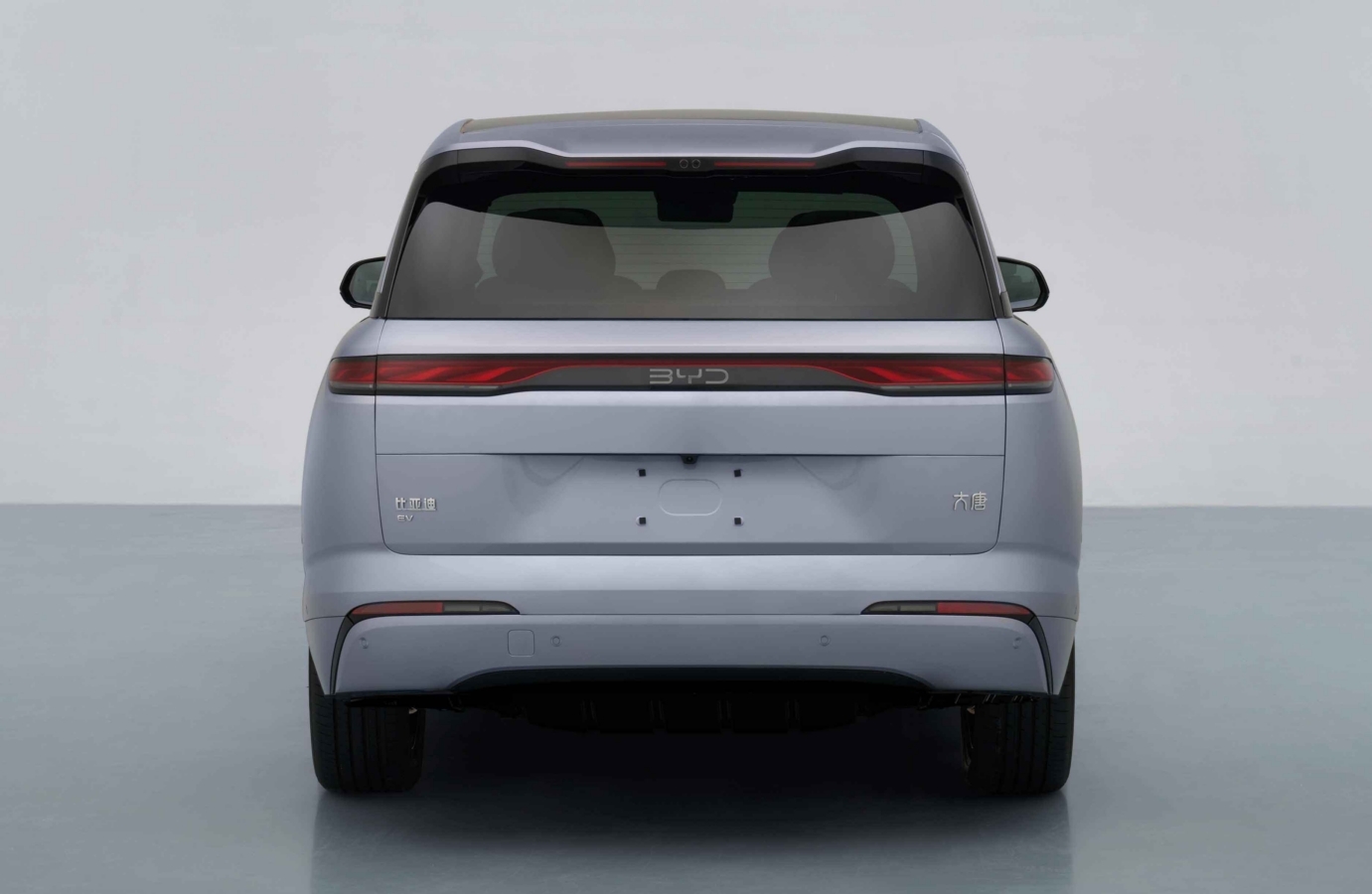 BYD Great Tang Tan9 400 km autonomía 5 minutos BYD nuevo y gigante SUV eléctrico 3