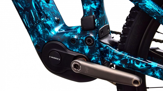 96426 00 LEVO SW LTD G4 ASTRLBLU DKNVY CHRM D5 MOTOR DARK 96426 00 LEVO SW LTD G4 ASTRLBLU DKNVY CHRM D5 MOTOR DARK