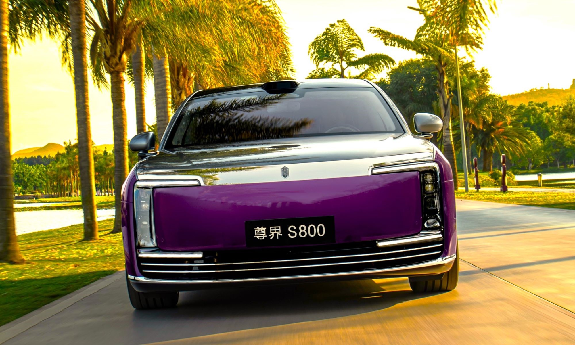 El Maextro s800, fabricado por Huawei y JAC, lleva menos de un año a la venta en China, pero acaba de actualizar sus motorizaciones.