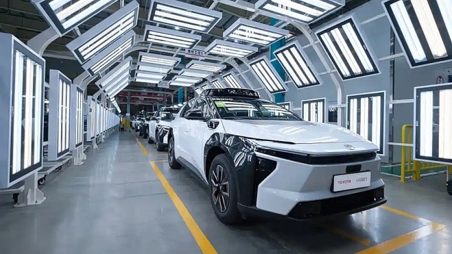 toyota bz4x 336 millones € contra Tesla el Toyota eléctrico vendido España robotaxi 8 toyota bz4x 336 millones € contra Tesla el Toyota eléctrico vendido España robotaxi 8