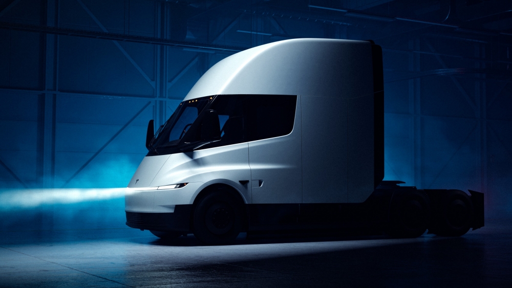 Tesla Semi Golpe histórico Tesla camion Semi machaca Mercedes 800 km autonomía consumo récord (2)
