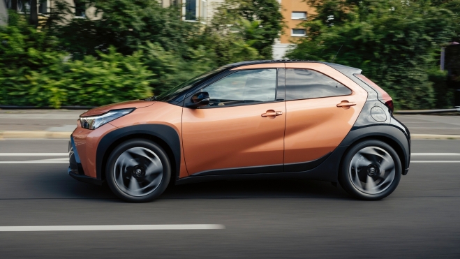 Toyota Aygo X Cross 2026 Lateral