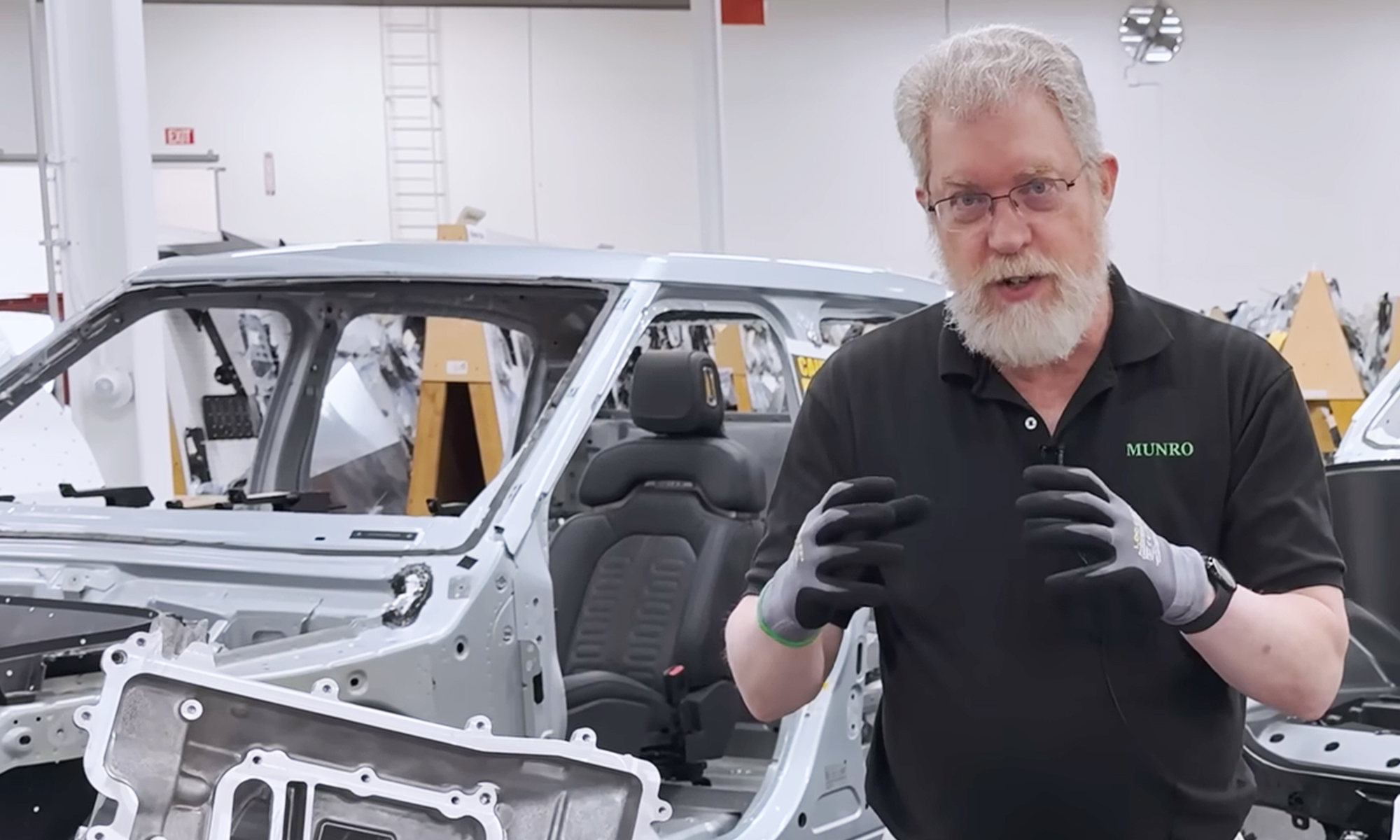 mecanico desmonta motores electricos tesla ford veredicto video