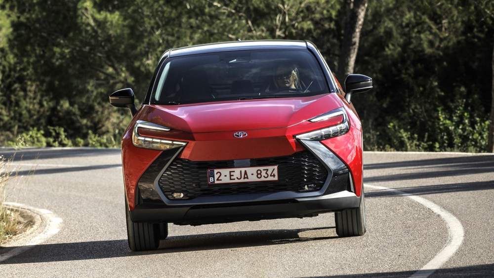 toyota c hr phev 5.500 € menos y 0,8 100 km para el Toyota PHEV más vendido en España toyota c hr phev 5.500 € menos y 0,8 100 km para el Toyota PHEV más vendido en España