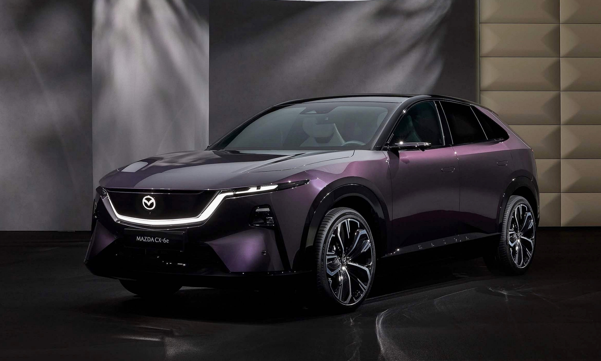 El CX-6e es el segundo coche surgido de la colaboración entre Mazda y el fabricante Changan.