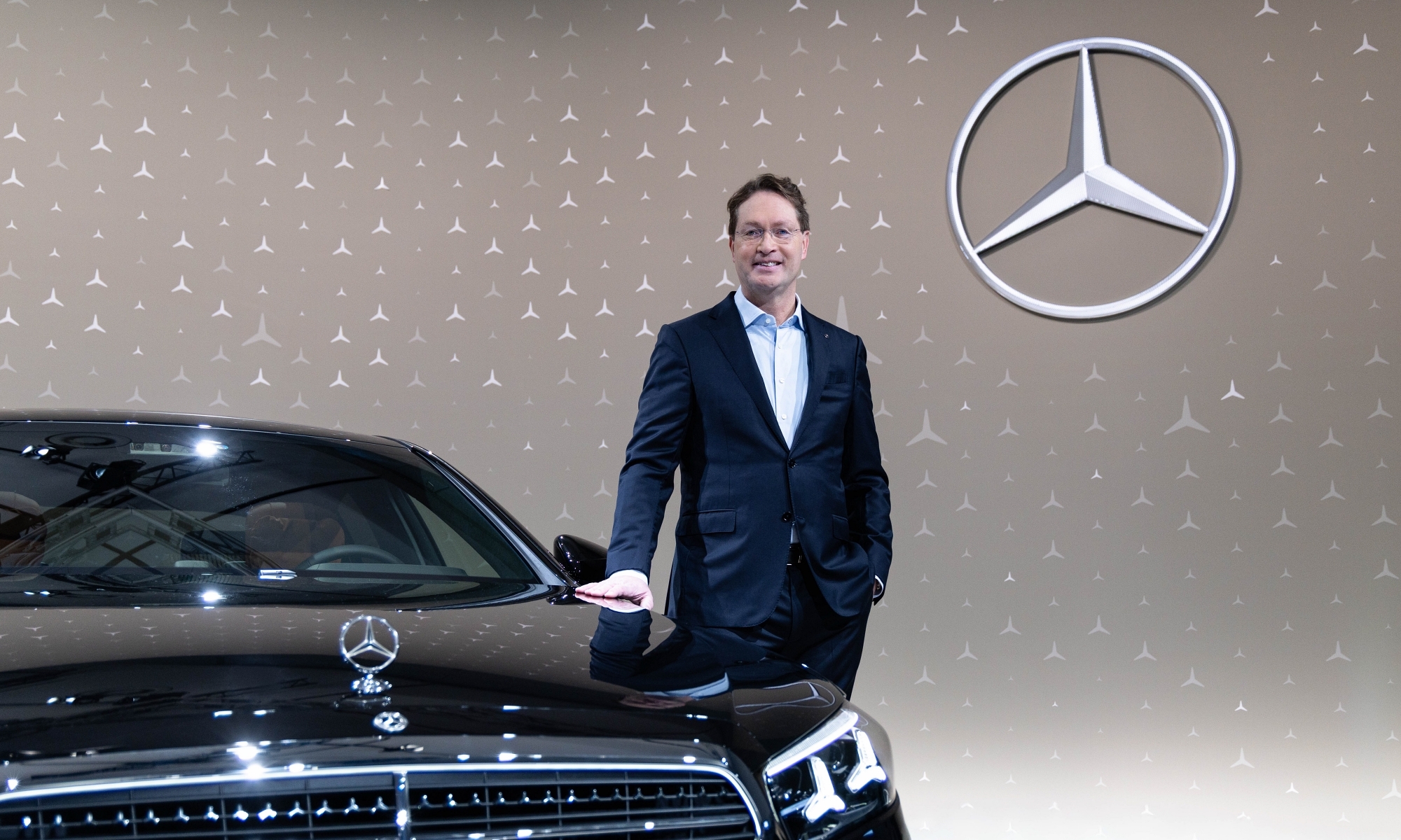 Ola Källenius, CEO de Mercedes, trabaja en mejorar las cifras de 2025.