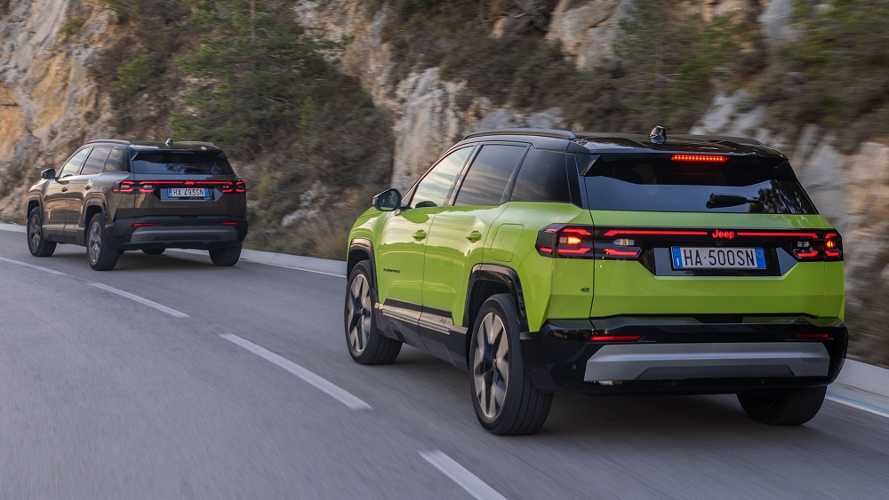 jeep compass 6.938 € de descuento sólo 2,7 L100 rival Toyota RAV4 fuerte 2