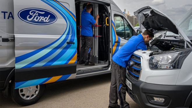 ford no encuentra mecanicos taller sueldos salario 100000 euros 1