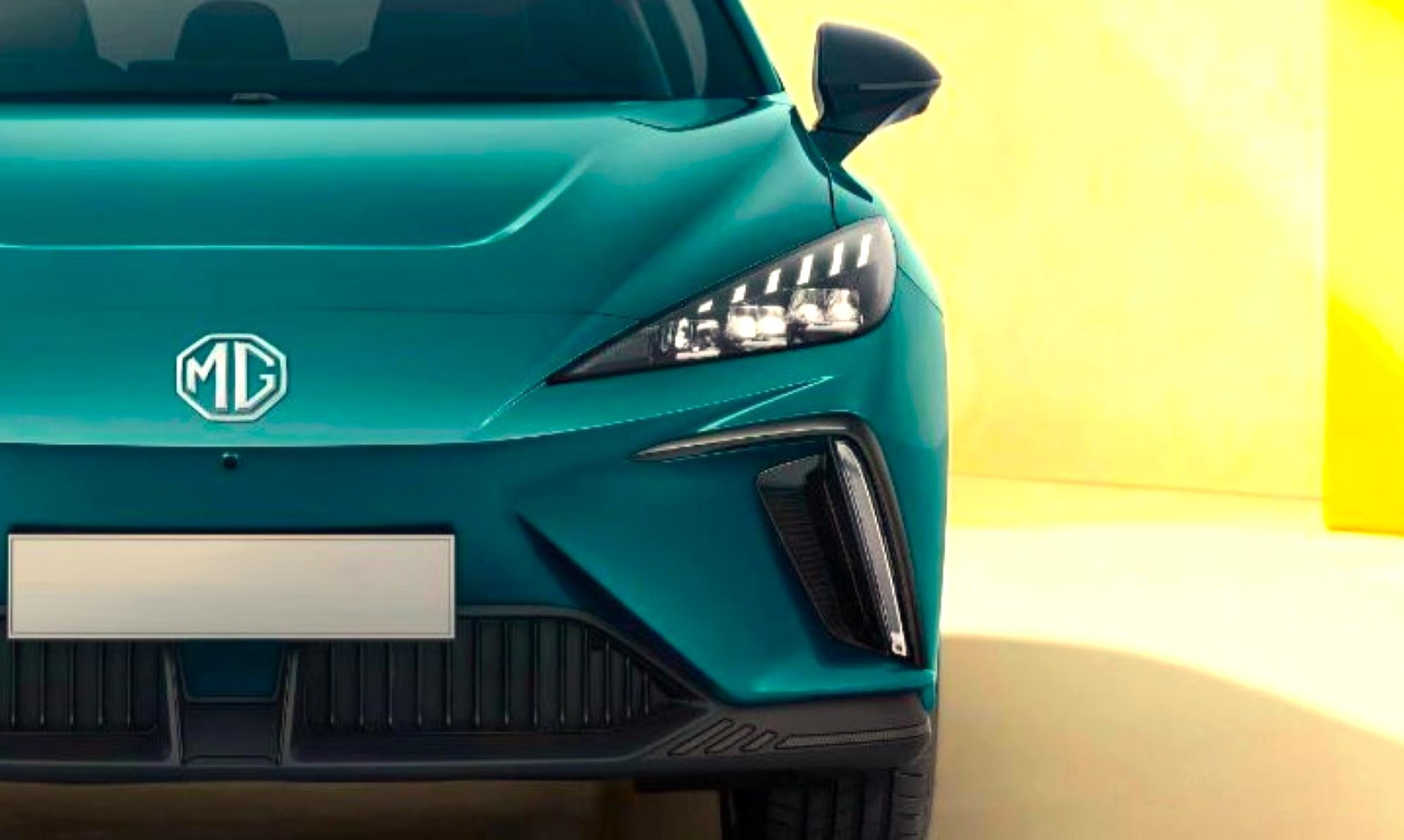 La actualización del MG MG4 llegará a España en escasos meses, con una autonomía de hasta 545 km, pero con un precio más elevado.