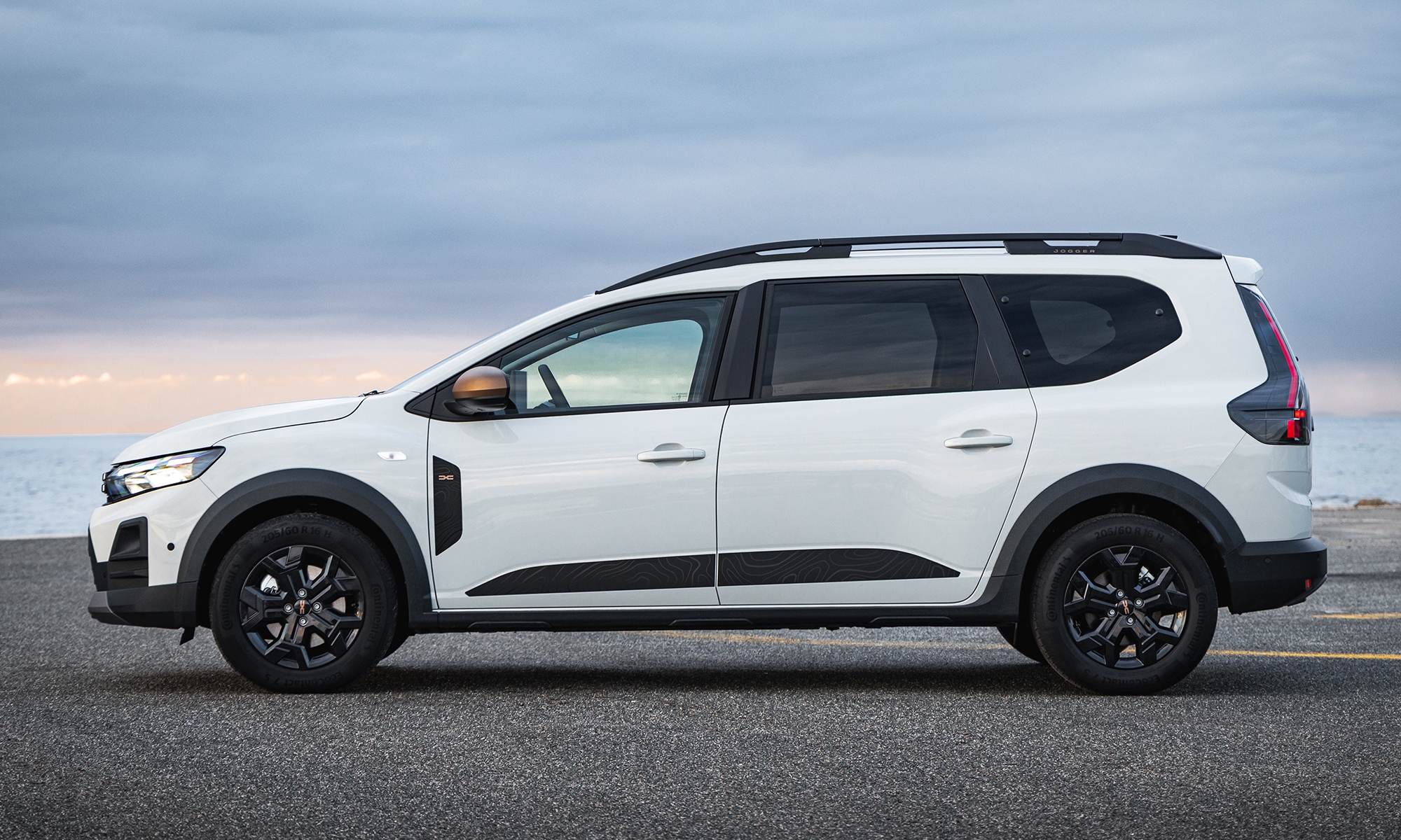 El Dacia Jogger ya está disponible para comprar en España.