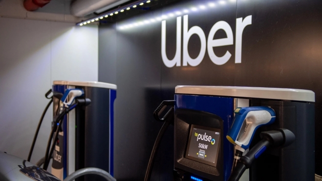estacion recarga uber 85.000.000 euros UBer Madrid cambio coches eléctricos estacion recarga uber 85.000.000 euros UBer Madrid cambio coches eléctricos