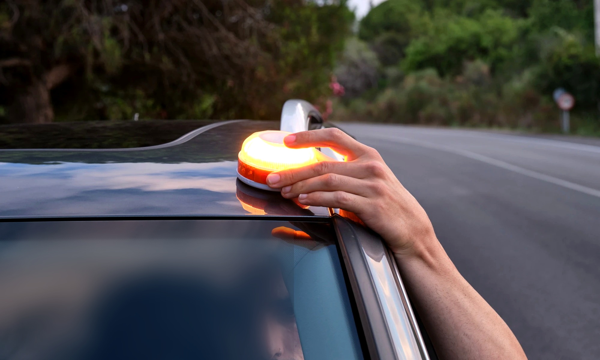 v16 sobre coche 2000x1200 opt4