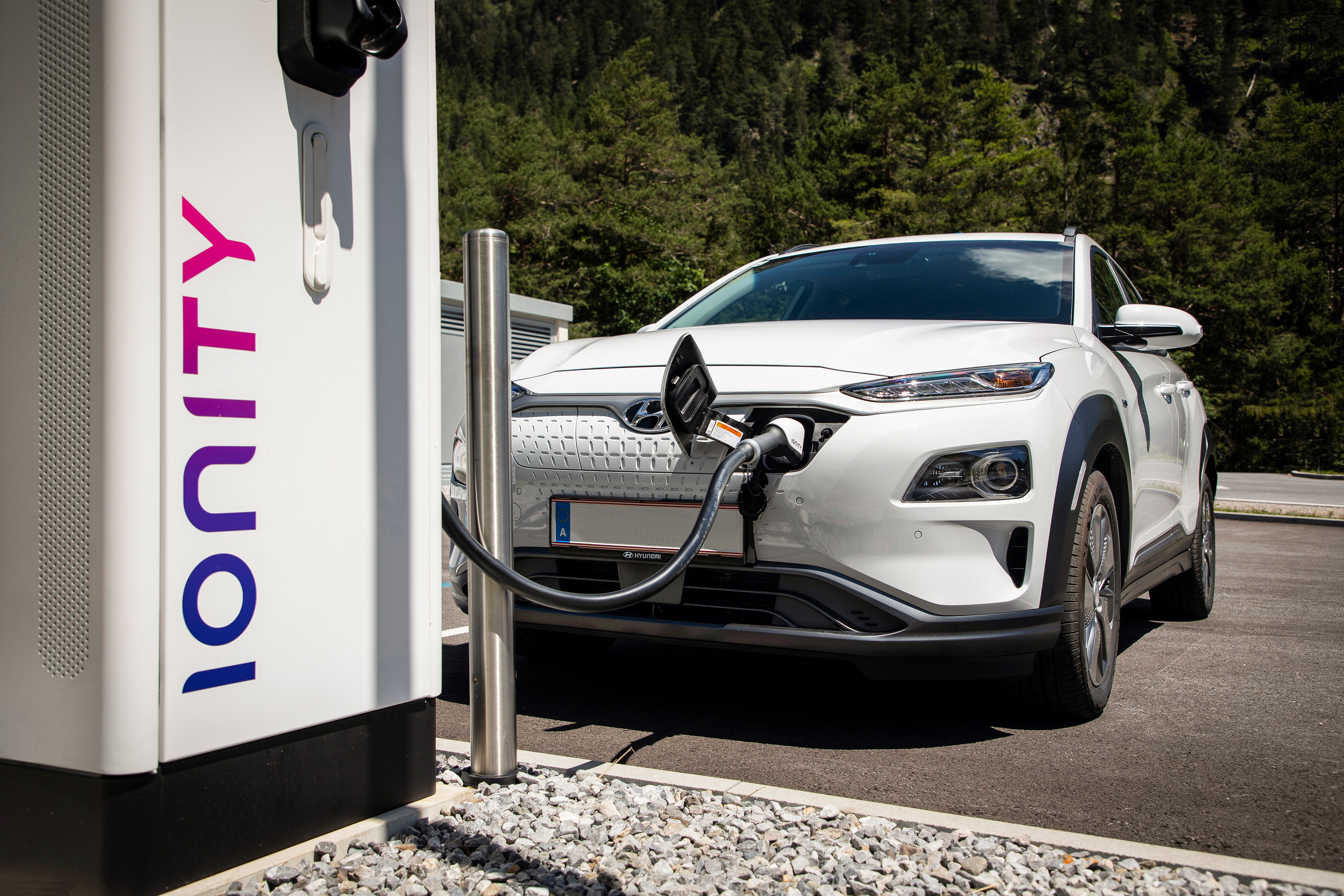 Hyundai Kona charging at IONITY