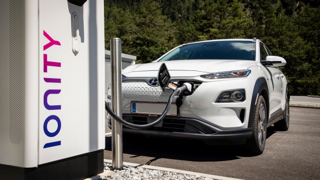 Hyundai Kona charging at IONITY