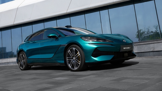 Denza Z9GT Delantera