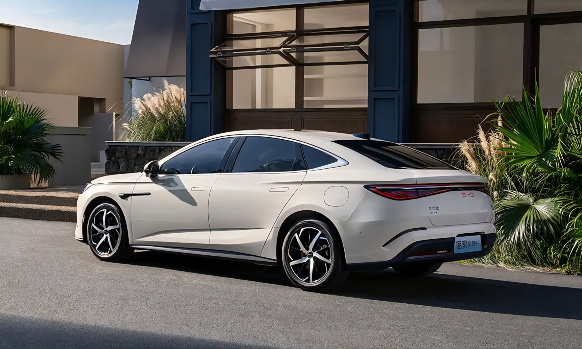 El Seal 07 eléctrico es prácticamente idéntico al Seal 07 híbrido enchufable.