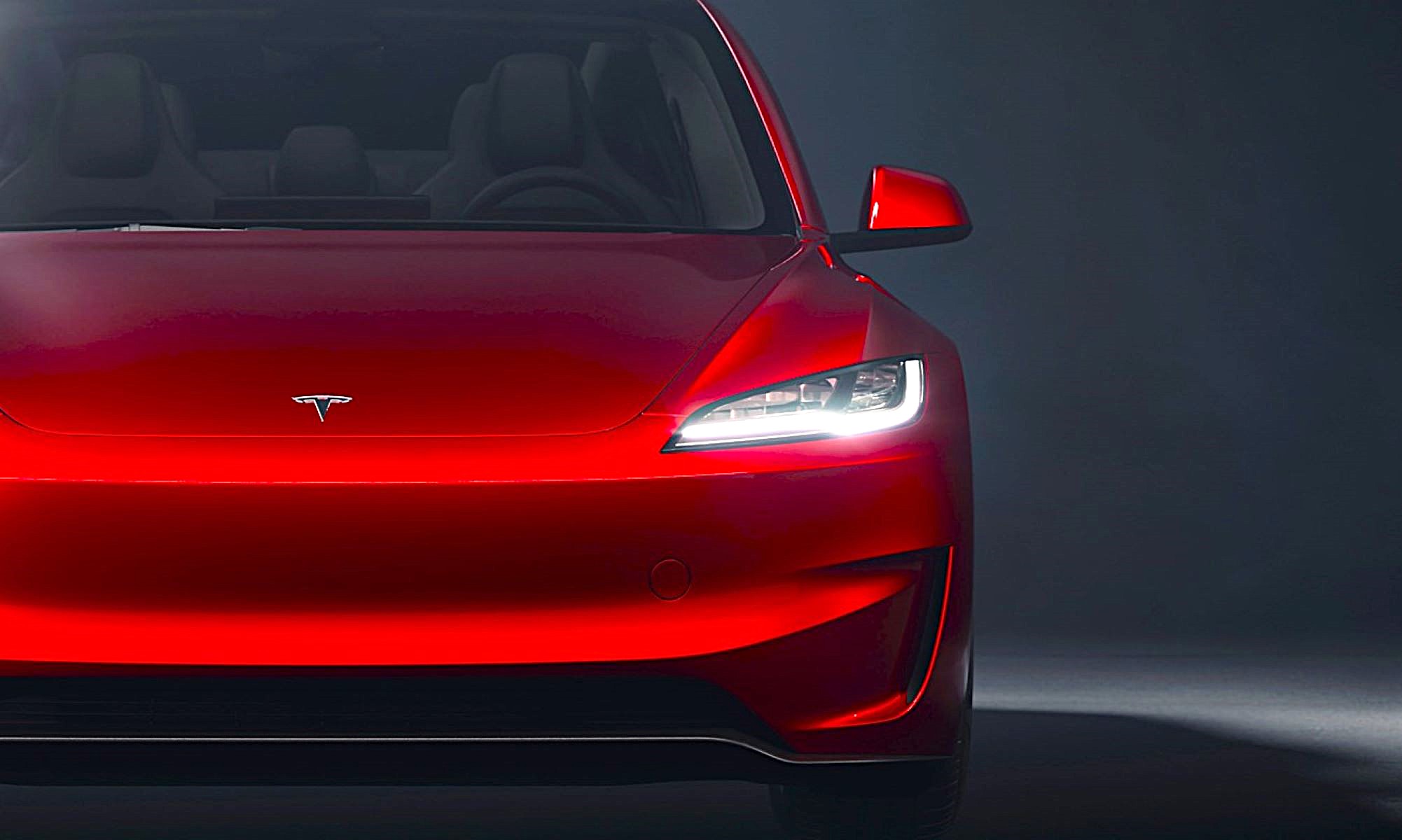 Con el Tesla Model 3 como el coche eléctrico más vendido -otra vez- en nuestro país, BYD y KIA acechan a la compañía de Elon Musk en España.