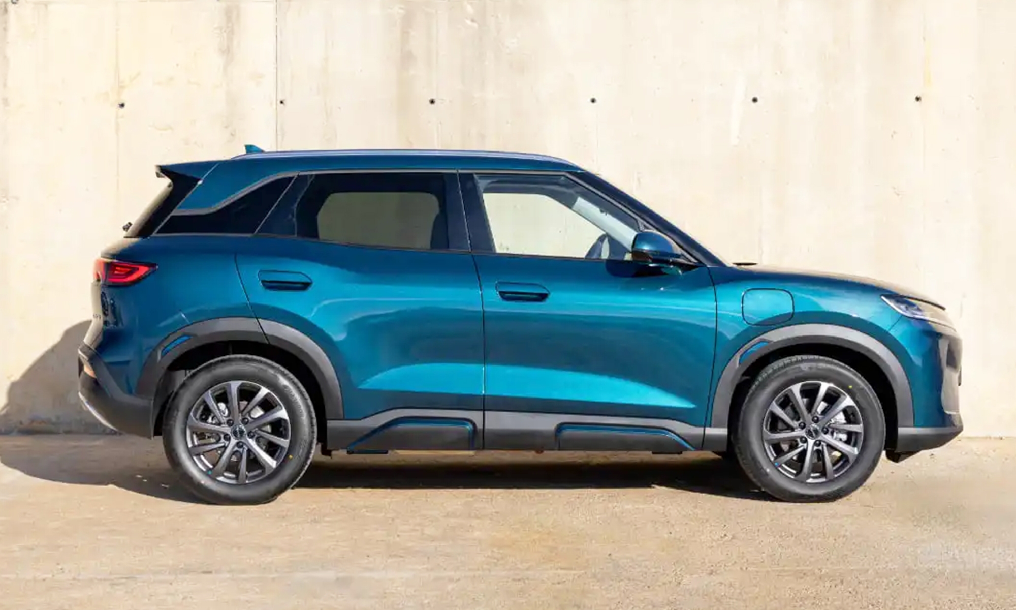 coches hibridos enchufables mas vendidos febrero 2026