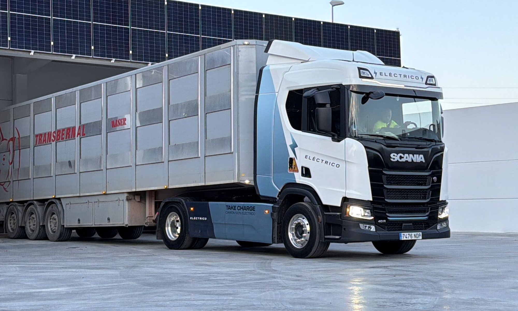 scania 40R 2000x1200